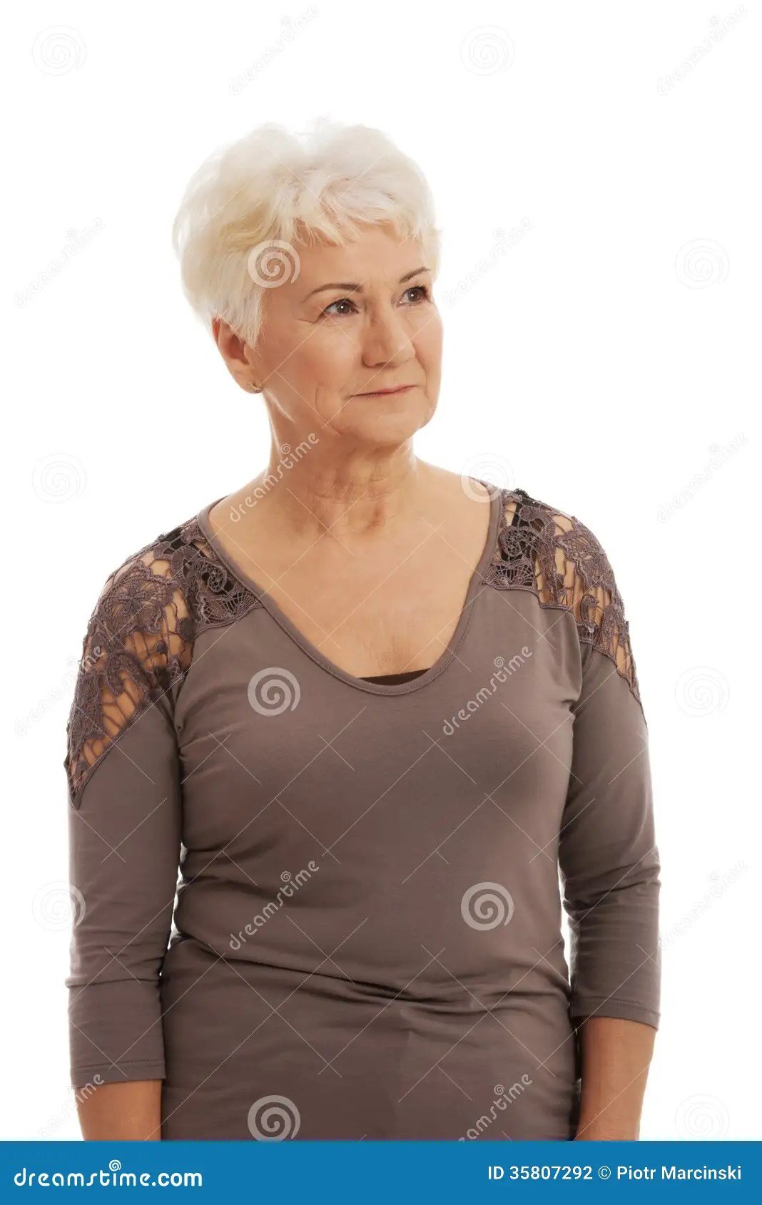 How Old Is Sasuke Uchiha In Steins Gate? Does He Appear?